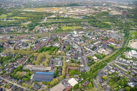 Aerial view, aerial view Osterfeld with Centro Oberhausen and gasometer, Osterfeld, Oberhausen,