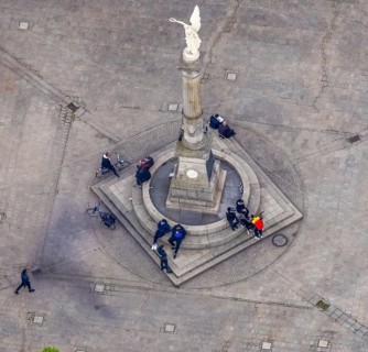 Aerial view, Altmarkt with Victory Column and Angel of Peace in the city centre, Oberhausen, Ruhr