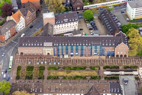 Aerial photo, Friedensplatz Oberhausen, police station Alt-Oberhausen, house facade renovation,