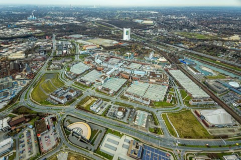 Aerial view, CentrO Oberhausen shopping centre, renovation work on the covered gasometer, Borbeck,