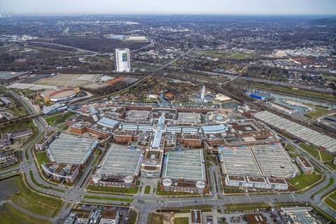 Aerial view, CentrO Oberhausen shopping centre, renovation work on the covered gasometer, Borbeck,