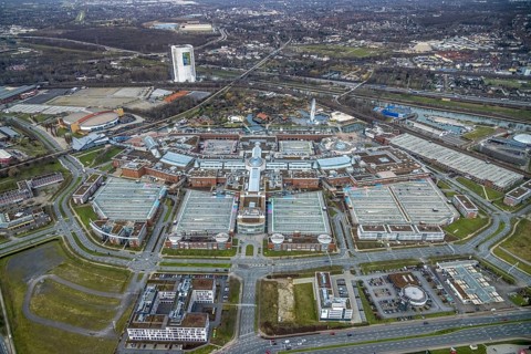 Aerial view, CentrO Oberhausen shopping centre, renovation work on the covered gasometer, Borbeck,