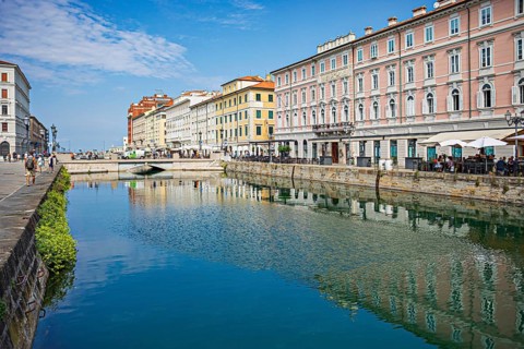 From Trieste, Friuli-Venezia Giulia, Italy