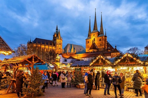 Christmas market in front of Erfurt Cathedral and the Severi Church on Cathedral Square in the