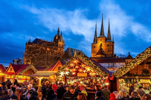 Christmas market in front of Erfurt Cathedral and the Severi Church on Cathedral Square in the
