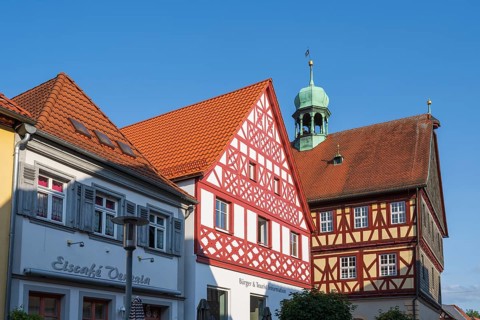 Tourist information centre and town hall, beautiful half-timbered houses in the old town, Bad
