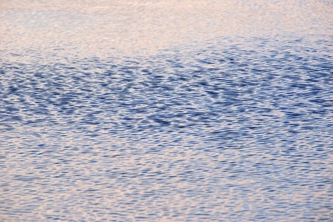 Light reflections on the wavy water surface, Lake Möhne, Möhne Dam, North Rhine-Westphalia, Germany