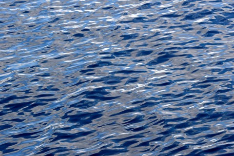 Light reflections on the wavy water surface, Lake Möhne, Möhne Dam, North Rhine-Westphalia, Germany