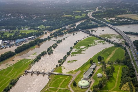 Aerial photograph, Ruhr floods, floods at the Styrum waterworks, Raffelberg lock, Styrum - South,