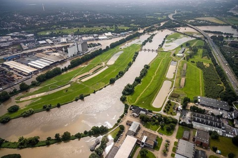 Aerial photograph, Ruhr floods, floods at the Styrum waterworks, Styrum - South, Mülheim an der