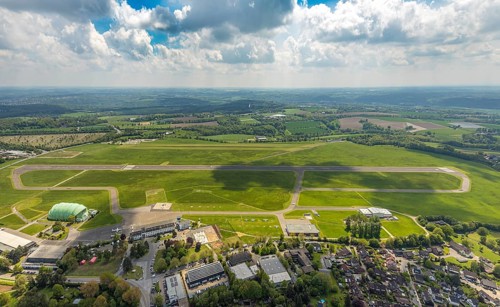 Aerial photo, Airport Essen/Mülheim, Holthausen - Southeast, Mülheim an der Ruhr, Ruhr area, North