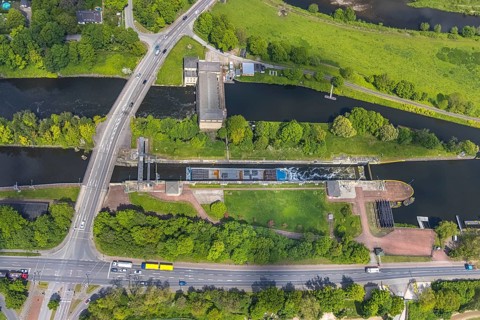 Aerial photo, Raffelberg lock, Raffelberg hydroelectric power station, Raffelberg bridge, lock