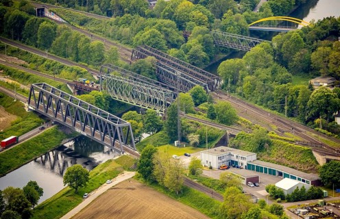 Aerial view, bridge landscape Ruhraue, railway bridges over the shipping canal, Speldorf -