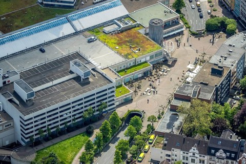 Aerial view, Forum City Mülheim Kurt-Schumacher-Platz, shopping street with outdoor catering,