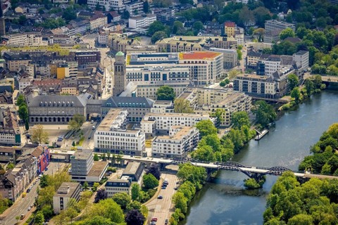 Aerial view, city hall, Ruhr promenade, city viaduct and Ruhr bridge on the river Ruhr, Altstadt I,