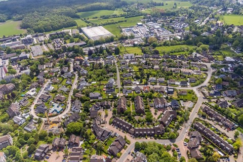 Aerial view, residential area Rotdornbogen and Wacholderring, Bobcarts Parts Servive company