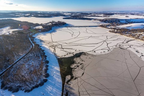 Aerial view, Möhnesee and Delecker Bridge, Delecke, Möhnesee, Sauerland, North Rhine-Westphalia,