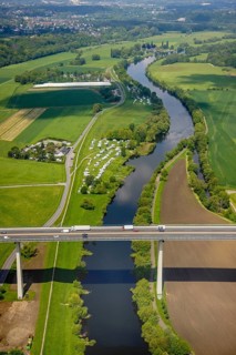 Aerial view, river Ruhr, Mintarder Ruhrtalbrücke, Leinpfad, Campingplatz Staader Loch, Saarn,