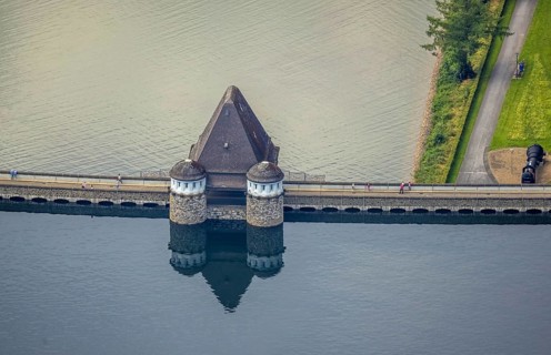 Aerial view, flood after heavy rainfall, Möhne dam with water level, Möhne dam wall, Günne, Lake