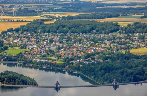 Aerial view, flood after heavy rainfall, Möhne dam with water level, Möhne dam wall, Günne, Lake