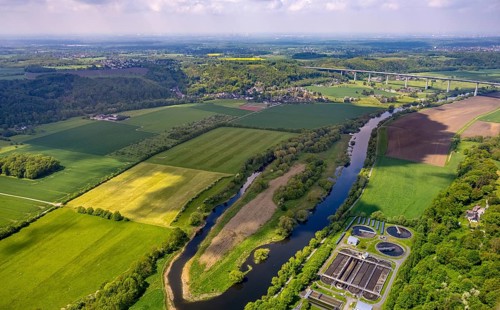 Aerial view, Untere Kettwiger Ruhraue, river Ruhr, Mintarder Ruhrtalbrücke, Saarn, Mülheim an der