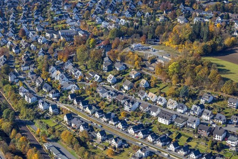 Aerial view, housing estate between Kolpingstraße and Unterm Hasenfeld in Meschede-Stadt in
