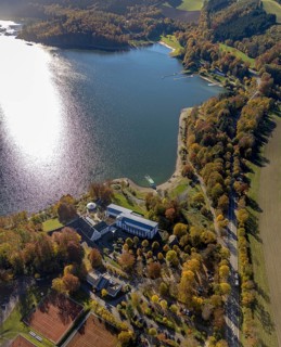 Aerial view, Welcome Hotel Meschede am Hennesee in the district Berghausen in Meschede, Sauerland,