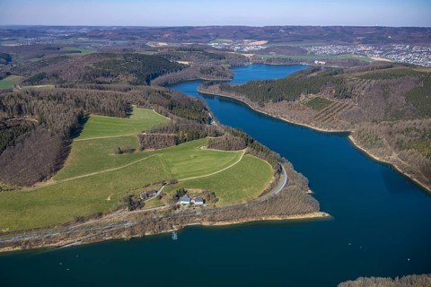 Aerial view, Hennesee, Hennetalsperre, Berghausen, Meschede, Sauerland, North Rhine-Westphalia,