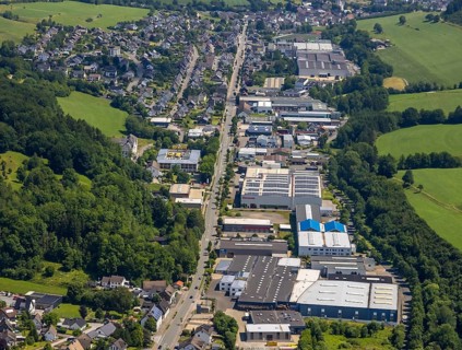 Aerial view, industrial estate Bielefelder Straße an der Lenne, Caritas retirement home and nursing