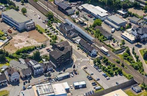 Aerial view, Lennestadt-Grevenbrück railway station, EssBahnhof and KulturBahnhof, brownfield site