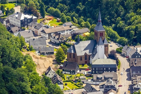 Aerial view, Church of St. Peter and Paul, Kirchhundem, Sauerland, North Rhine-Westphalia, Germany,