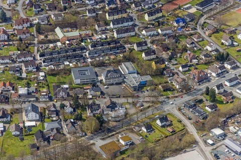 Aerial view, secondary school Eichen in the district Eichen, Kreuztal, Sauerland, North