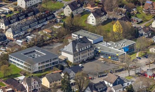 Aerial view, secondary school Eichen in the district Eichen, Kreuztal, Sauerland, North