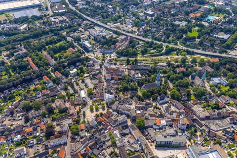 Aerial view, city centre with Alter Markt and catholic parish church Zur Heiligen Familie and evang