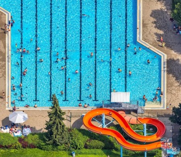 Aerial view, GSW Freibad Kamen-Mitte, Kamen, Ruhr area, North Rhine-Westphalia, Germany, bathing