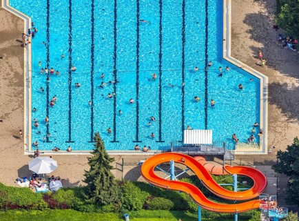 Aerial view, GSW Freibad Kamen-Mitte, Kamen, Ruhr area, North Rhine-Westphalia, Germany, bathing