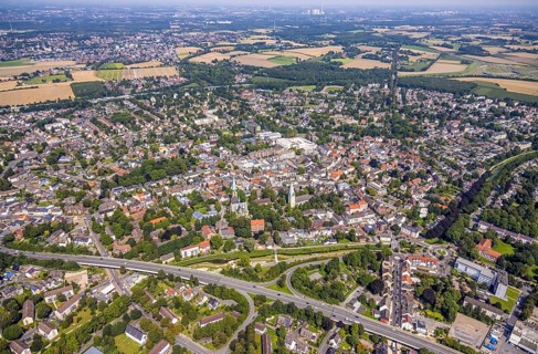 Aerial view, city centre with catholic parish church Zur Heiligen Familie and evang. Pauluskirche,