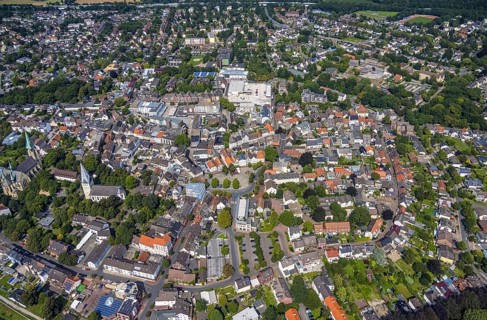 Aerial view, city centre with Alter Markt and catholic parish church Zur Heiligen Familie and