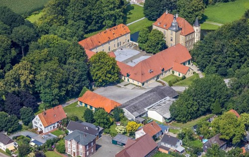Aerial view, Schloss Heeren in Heeren-Werve, Kamen, Ruhr area, North Rhine-Westphalia, Germany, DE,