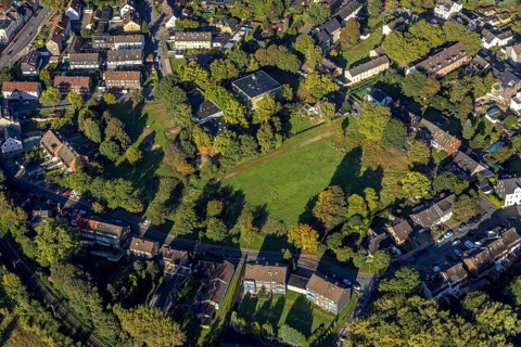 Aerial view, Städt. Kindergarten Drögenamp und FußballWiese im Stadtteil Baukau-West in Herne, Ruhr