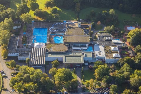 Aerial view, LAGO Die Therme Wellness-Center im Revierpark Gysenberg im Stadtteil Börnig in Herne,