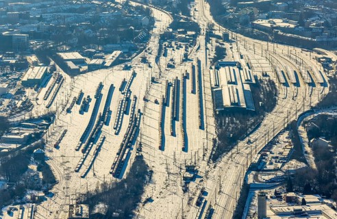 Aerial view, Wanne-Eickel main station, signal box, railway tracks in the snow, Baukau-West, Herne,