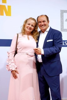 Wolfram Kons and Alexa Apermann arriving at the Bertelsmann Summer Party 2025 at the Bertelsmann