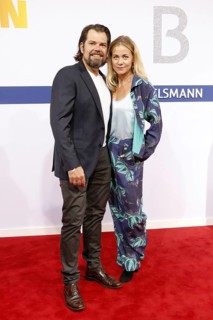 Daniel Fehlow and Jessica Ginkel arriving at the Bertelsmann Summer Party 2025 at the Bertelsmann