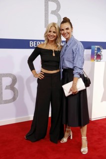 Susan Sideropoulos and Anika Lau arriving at the Bertelsmann Summer Party 2025 at the Bertelsmann