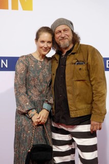 Tessa Mittelstädt and Matthias Komm arriving at the Bertelsmann Summer Party 2025 at the