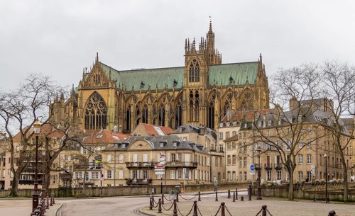Scenery around the Cathedral of Saint Stephen in Metz, a city in the Lorraine region in France