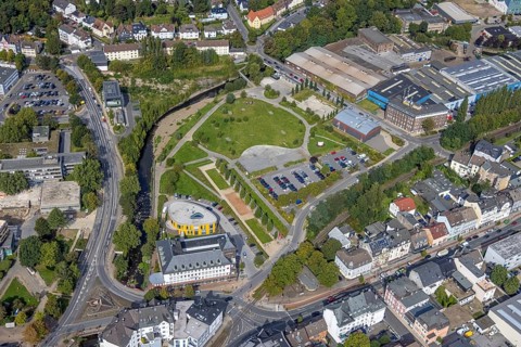 Aerial view, Ennepebogen Park and savings bank building in the Haufe district of Gevelsberg, Ruhr