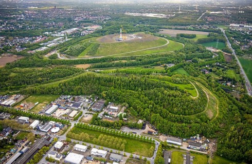 Aerial photo, Moltke spoil tip, construction site for wind turbine on the Mottbruch spoil tip,