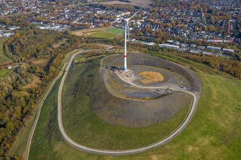 Aerial view, Mottbruchhalde with wind turbine in the district Brauck in Gladbeck, Ruhr area, North